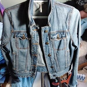 18x19 Free People denim jacket size XS